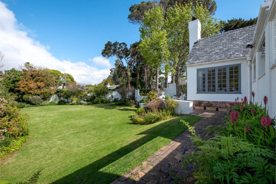 5 Bedroom Property for Sale in Kenilworth Upper Western Cape